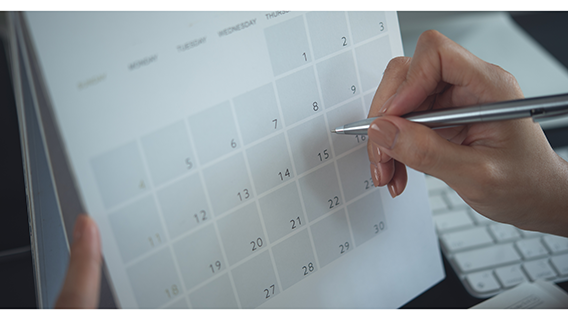 best time to apply for internships